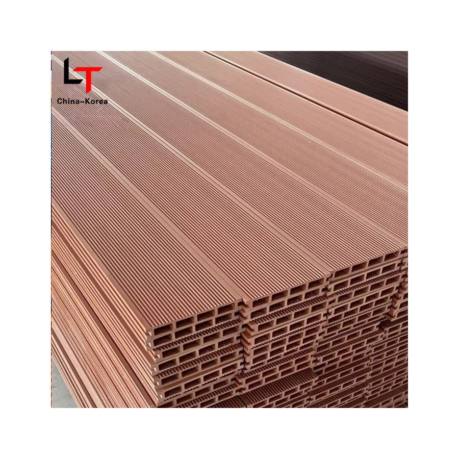 Építészeti WPC padlóburkolat